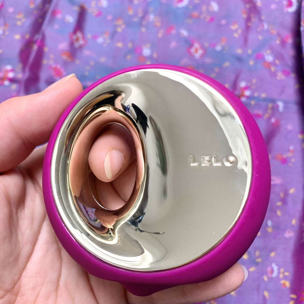 Lelo Ora 3 Oral Sex Smilutator Vibrator Deep Rose